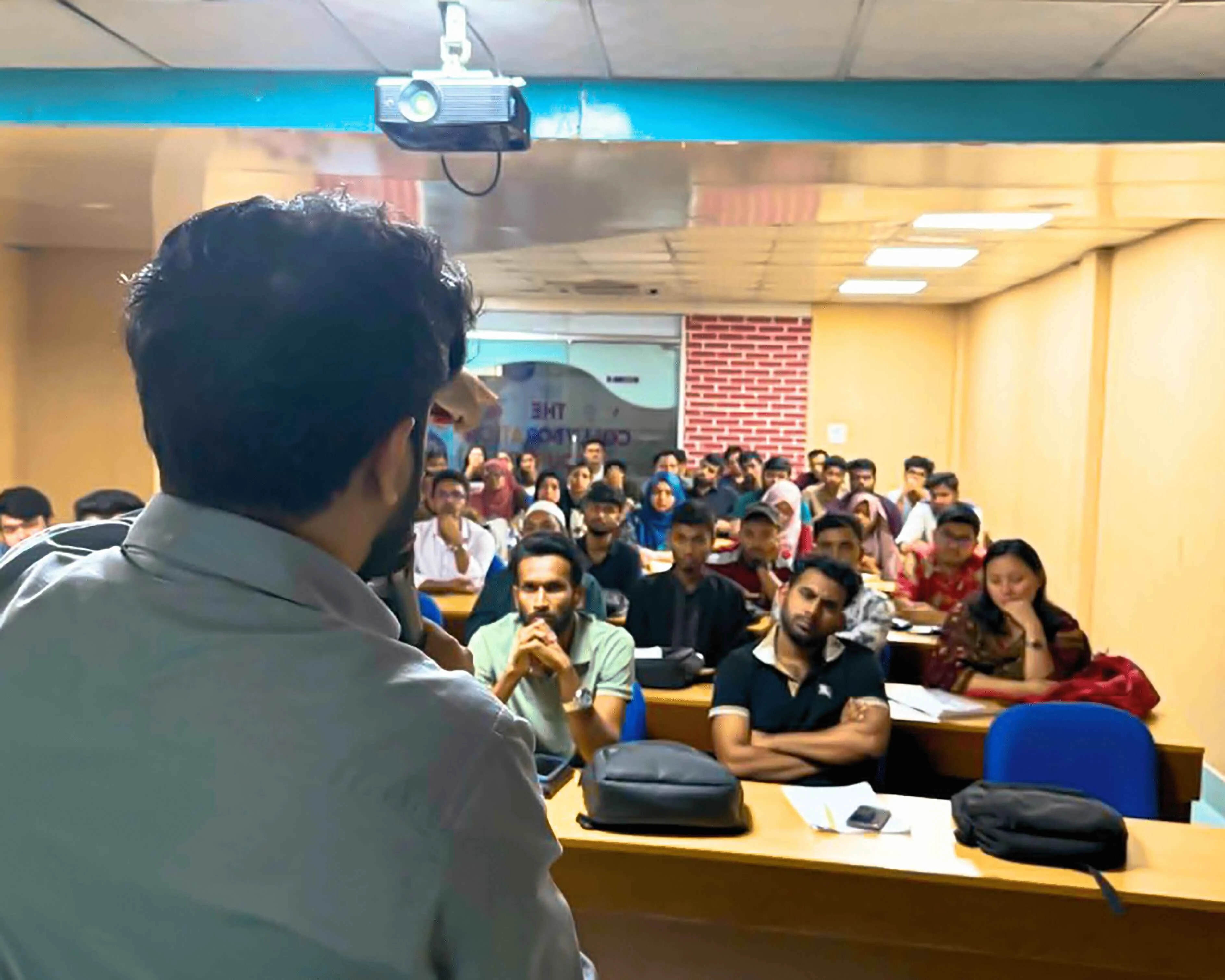 এআই ও ডিজিটাল মার্কেটিং: স্মার্ট ক্যারিয়ার গড়ার নতুন মাস্টারপ্ল্যান